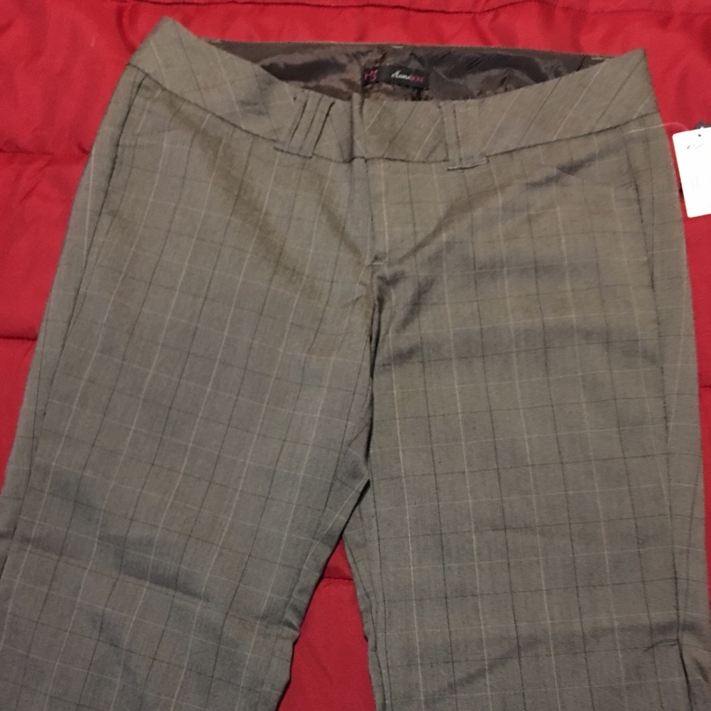 DRESSY SHORTS PERFECT FOR WORK